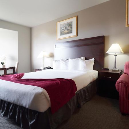 Bayvue Hotel, Resort & Suites Оушън Шорс Екстериор снимка